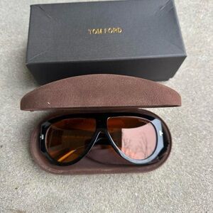 Tom ford burnt orange lenses pilot sunglasses 🕶️